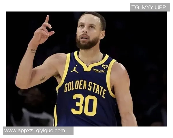 2米26控卫文班亚马展现全能球技助攻队友三分球精彩瞬间 2米26控卫文班亚马展现全能球技助攻队友三分球精彩瞬间